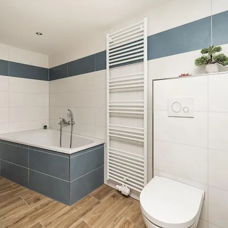 Holiday Near Close To The Beach * Zierow